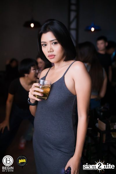 Fridays ที่ร้าน บีกิน บาร์, ถนนศรีนครินทร์ | Juicy — photo 76