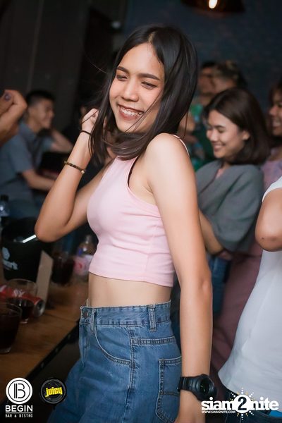 Fridays ที่ร้าน บีกิน บาร์, ถนนศรีนครินทร์ | Juicy — photo 87
