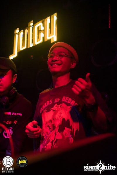 Fridays ที่ร้าน บีกิน บาร์, ถนนศรีนครินทร์ | Juicy — photo 91