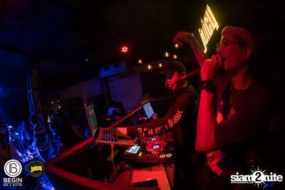 Fridays ที่ร้าน บีกิน บาร์, ถนนศรีนครินทร์ | Juicy — photo 93