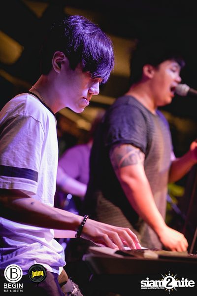 Saturdays ที่ร้าน บีกิน บาร์, ถนนศรีนครินทร์ — photo 8