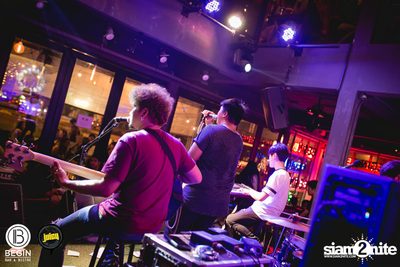 Saturdays ที่ร้าน บีกิน บาร์, ถนนศรีนครินทร์ — photo 13