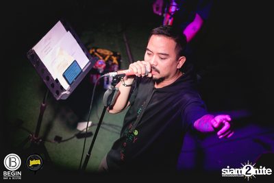 Saturdays ที่ร้าน บีกิน บาร์, ถนนศรีนครินทร์ — photo 58