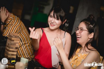 Saturdays ที่ร้าน บีกิน บาร์, ถนนศรีนครินทร์ — photo 62