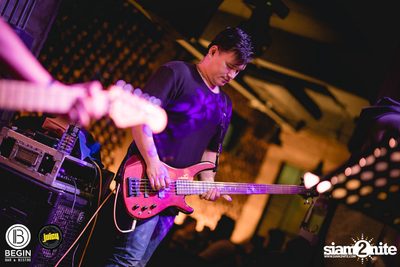 Saturdays ที่ร้าน บีกิน บาร์, ถนนศรีนครินทร์ — photo 74