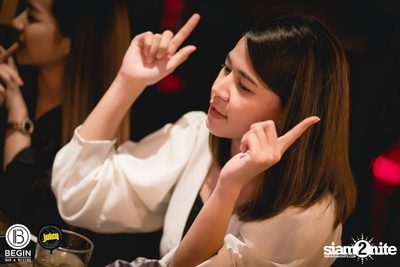 Saturdays ที่ร้าน บีกิน บาร์, ถนนศรีนครินทร์ — photo 80