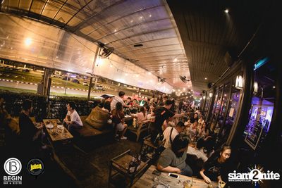Saturdays ที่ร้าน บีกิน บาร์, ถนนศรีนครินทร์ — photo 81