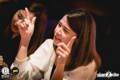 Saturdays ที่ร้าน บีกิน บาร์, ถนนศรีนครินทร์ — photo 82