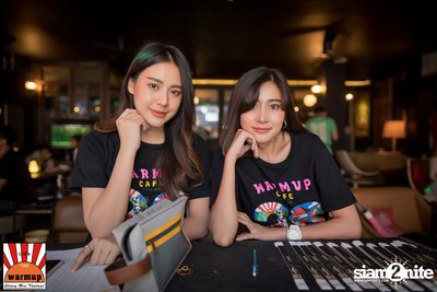 KLEAR ที่ วอร์ม อัพ คาเฟ่ เชียงใหม่ — photo 1