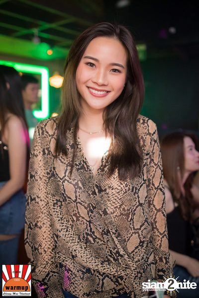KLEAR ที่ วอร์ม อัพ คาเฟ่ เชียงใหม่ — photo 8