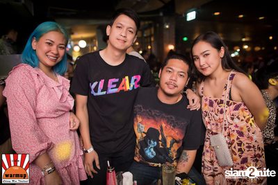 KLEAR ที่ วอร์ม อัพ คาเฟ่ เชียงใหม่ — photo 13