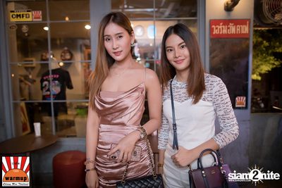 KLEAR ที่ วอร์ม อัพ คาเฟ่ เชียงใหม่ — photo 21