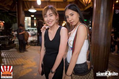 KLEAR ที่ วอร์ม อัพ คาเฟ่ เชียงใหม่ — photo 43