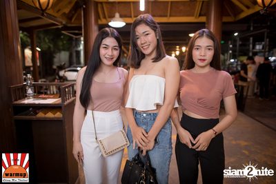 KLEAR ที่ วอร์ม อัพ คาเฟ่ เชียงใหม่ — photo 44