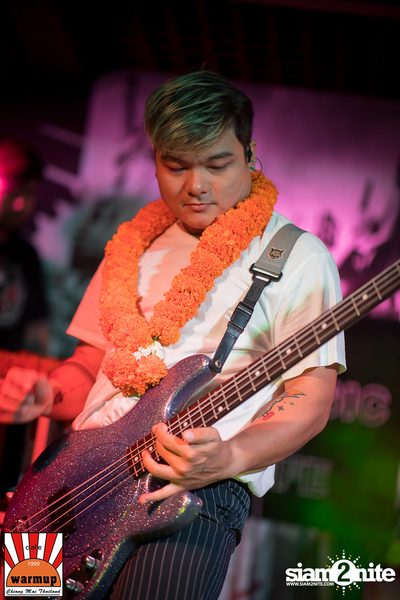 KLEAR ที่ วอร์ม อัพ คาเฟ่ เชียงใหม่ — photo 66