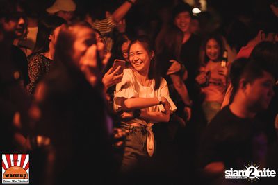 KLEAR ที่ วอร์ม อัพ คาเฟ่ เชียงใหม่ — photo 89
