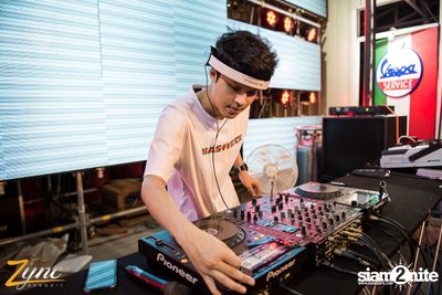 Zync Rangsit นำเสนอ โคตรแฉะ — photo 22