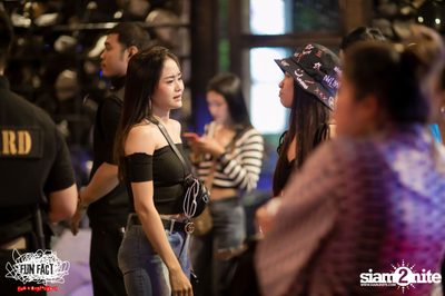 Monik x Wan Yai at FunFact Mahadthai — photo 40