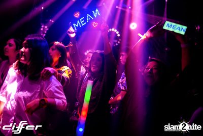 MEAN ที่ ดิฟเฟอร์ ผับ พัทยา — photo 58