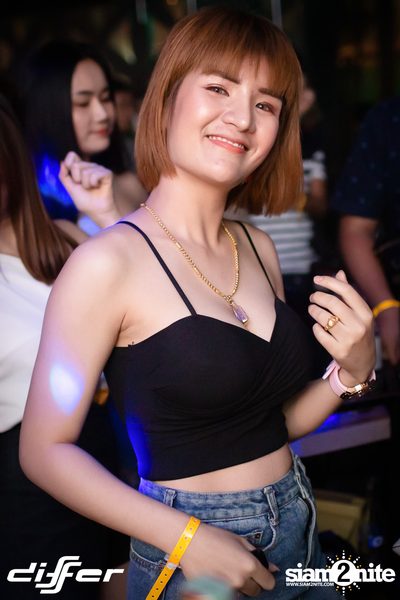 MEAN ที่ ดิฟเฟอร์ ผับ พัทยา — photo 100