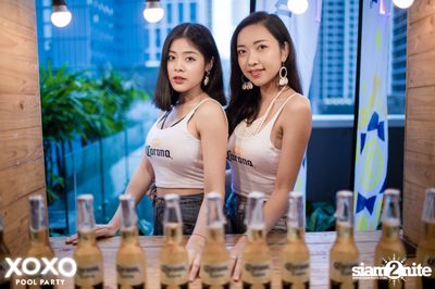 XOXO Pool Party at Compass SkyView Hotel — photo 3