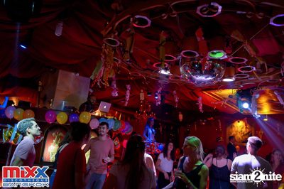 Sugar n Cream at MIXX Bangkok — photo 28