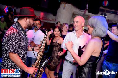 Sugar n Cream at MIXX Bangkok — photo 111