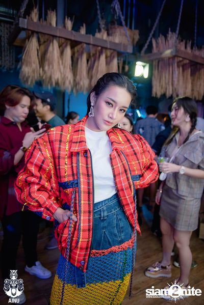 4th Anniversary with 2002 Ratree at AINU Bar — photo 43