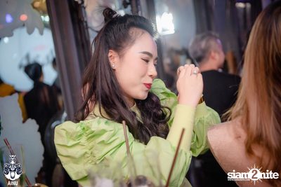 4th Anniversary with 2002 Ratree at AINU Bar — photo 75