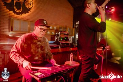 4th Anniversary with 2002 Ratree at AINU Bar — photo 99