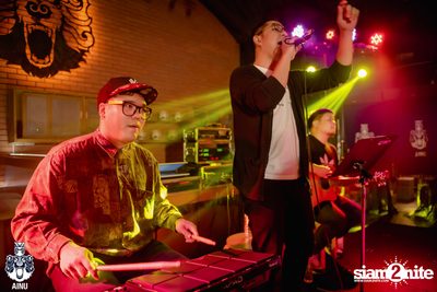 4th Anniversary with 2002 Ratree at AINU Bar — photo 100