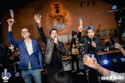 4th Anniversary with 2002 Ratree at AINU Bar — photo 124