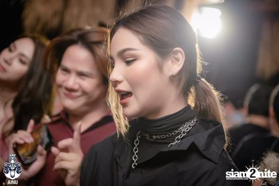 4th Anniversary with 2002 Ratree at AINU Bar — photo 157