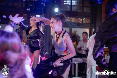 4th Anniversary with 2002 Ratree at AINU Bar — photo 158