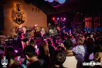 4th Anniversary with 2002 Ratree at AINU Bar — photo 174