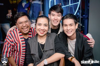 4th Anniversary with 2002 Ratree at AINU Bar — photo 221