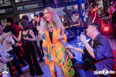 4th Anniversary with 2002 Ratree at AINU Bar — photo 236