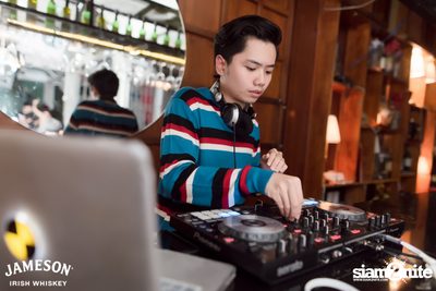 Season Five at Yak Bar — photo 112
