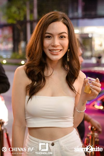 Oat Pramote at Thonglor Bar & Bistro — photo 35