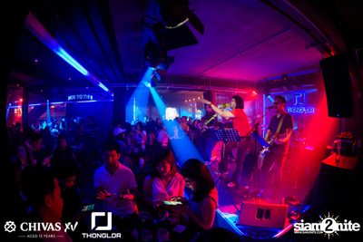 Oat Pramote at Thonglor Bar & Bistro — photo 48