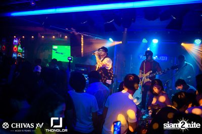 Oat Pramote at Thonglor Bar & Bistro — photo 83
