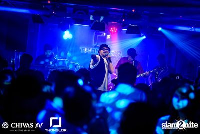 Oat Pramote at Thonglor Bar & Bistro — photo 87