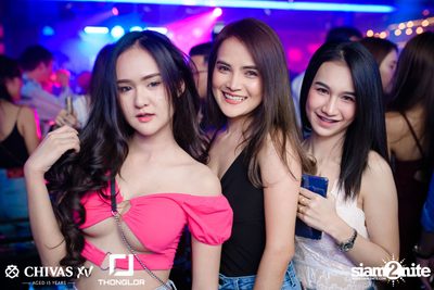 Oat Pramote at Thonglor Bar & Bistro — photo 89