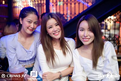 Oat Pramote at Thonglor Bar & Bistro — photo 90