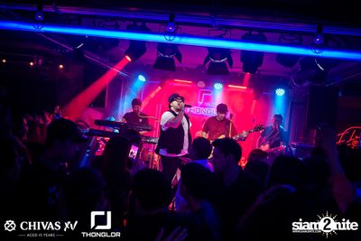 Oat Pramote at Thonglor Bar & Bistro — photo 93