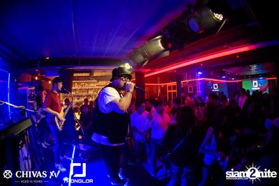Oat Pramote at Thonglor Bar & Bistro — photo 101
