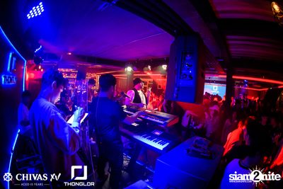 Oat Pramote at Thonglor Bar & Bistro — photo 102