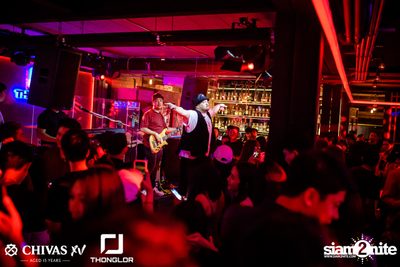 Oat Pramote at Thonglor Bar & Bistro — photo 107