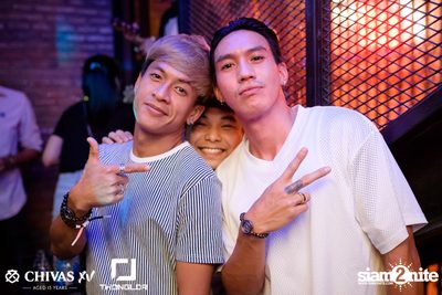 Oat Pramote at Thonglor Bar & Bistro — photo 110