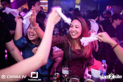 Oat Pramote at Thonglor Bar & Bistro — photo 118